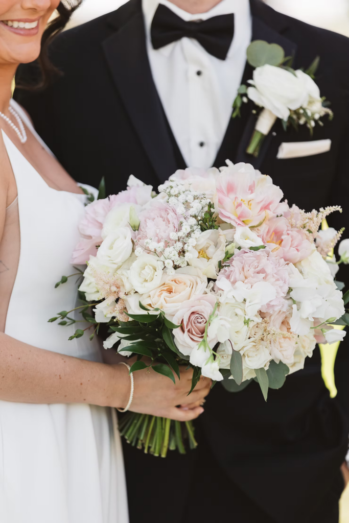 Wedding day at Downingtown Country Club in Downingtown, PA. Photographed by South Jersey, Philadelphia based wedding photographer Madison Neumann Photography.